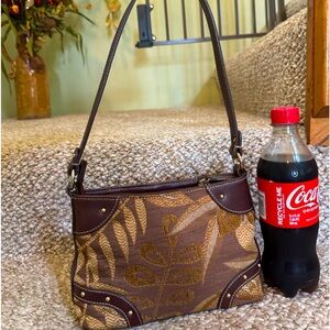 Etienne Aigner vintage Gold Leaf small purse